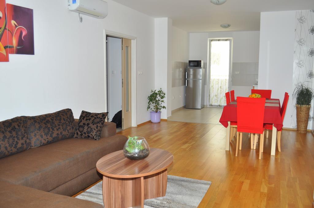 Apartment Kristijan Makarska Esterno foto